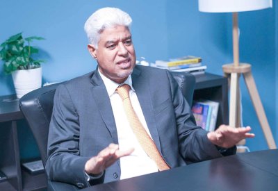 عبدالعال: نحن جيل عاصر الحياة قبل الكهرباء  وكنا ننام في الحوش وفوق السطح