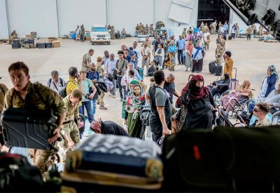 أين وصلت جهود إجلاء الدول مواطنيها من السودان؟