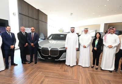 شركة BMW الشرق الأوسط في شراكة مع شركة بتلكو لتشغيل تقنية eSIM في أحدث طرازات السيارات