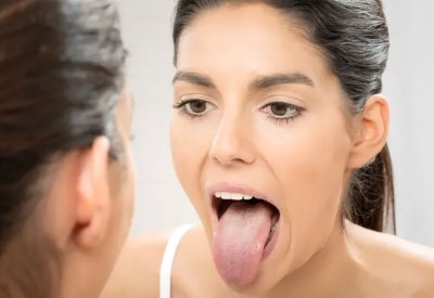 لسانك مرآة صحتك العامة.. إليك الأسباب