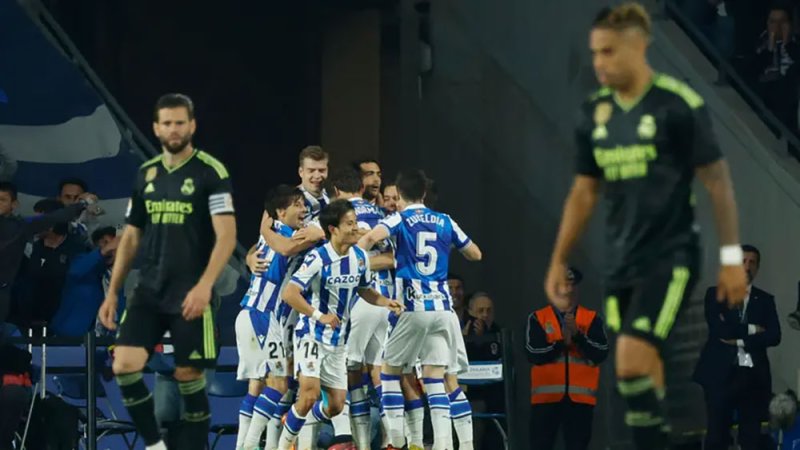 سوسييداد يهزم ريال مدريد بثنائية مع الرأفة
