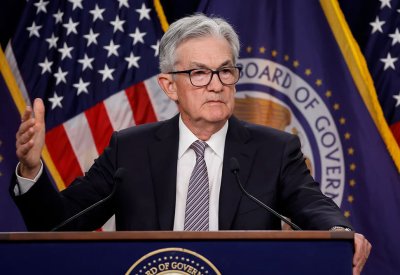 رئيس الفدرالي الأميركي: ملتزمون بخفض التضخم لمستويات الـ2%