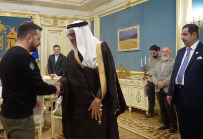 بالفيديو: وزير الخارجية يلتقي الرئيس الاوكراني