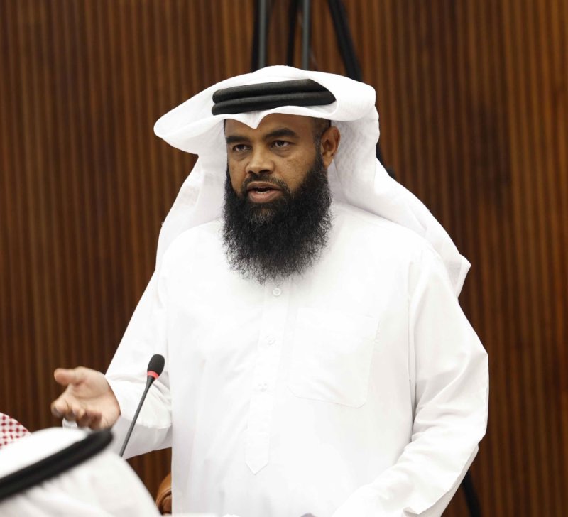 التميمي: لتوظيف الأطباء البحرينيين بنسبة 50 % في "الخاصة"