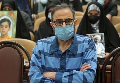 إيران تعدم حبيب أسيود.. اتهم بتدبير هجوم العرض العسكري