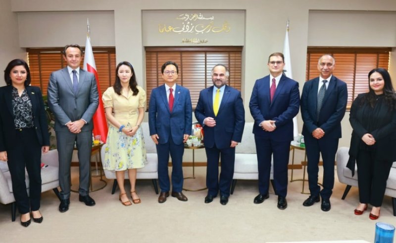 الرئيس التنفيذي لشركة نفط البحرين (بابكو) يبحث مع السفير الكوري لدى مملكة البحرين سُبل تطوير العلاقات