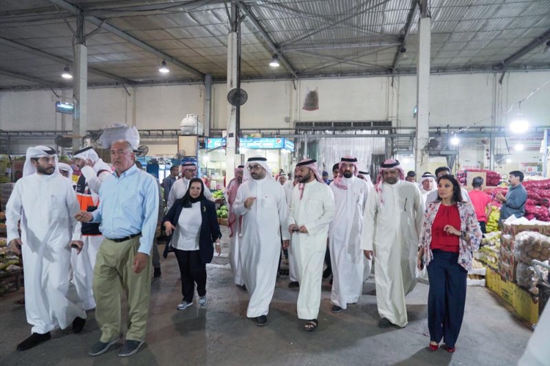 "برلمانية المستوى المعيشي" تزور "المنامة المركزي" لبحث أسباب ارتفاع الأسعار