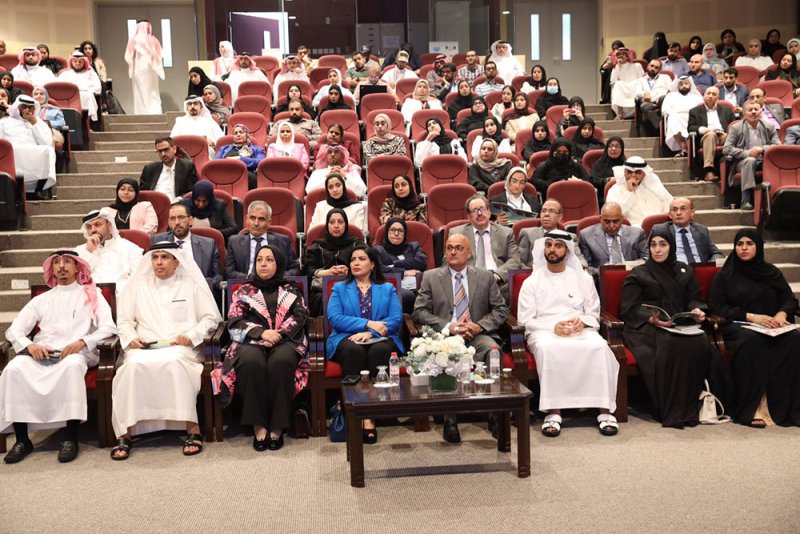 طلبة جامعة البحرين يقدمون 58 عرضاً علمياً بملتقى الدراسات العليا
