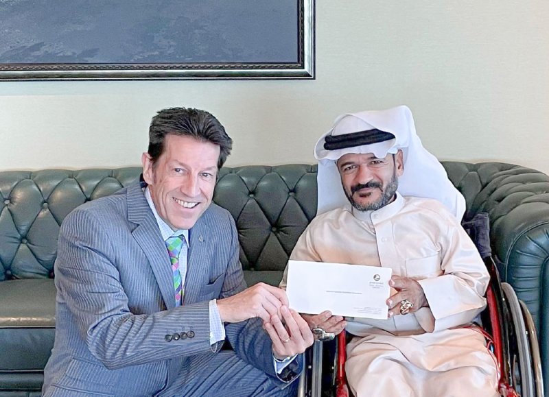 “فنادق الخليج” تتبرع لـ“المحفزين البحرينية لذوي الإعاقة”