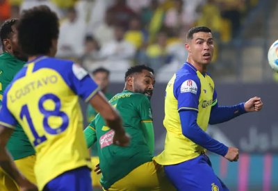النصر يتعادل مع الخليج ويهدر فرصة تضييق الخناق على الاتحاد