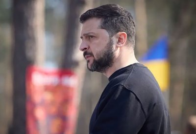 زيلينسكي يدعو أوروبا لتسريع تسليم ذخائر المدفعية