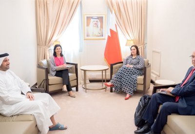 رئيس قطاع الشؤون الاستراتيجية بوزارة الخارجية تلتقي وفدًا من خبراء الوكالة الدولية للطاقة الذرية