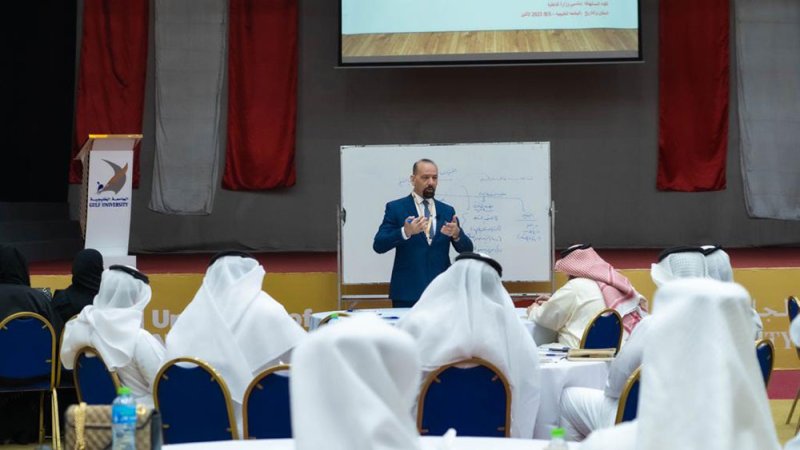 "الخليجية" تنظم ورشة إدارة الأزمات لمنسوبي "الداخلية"