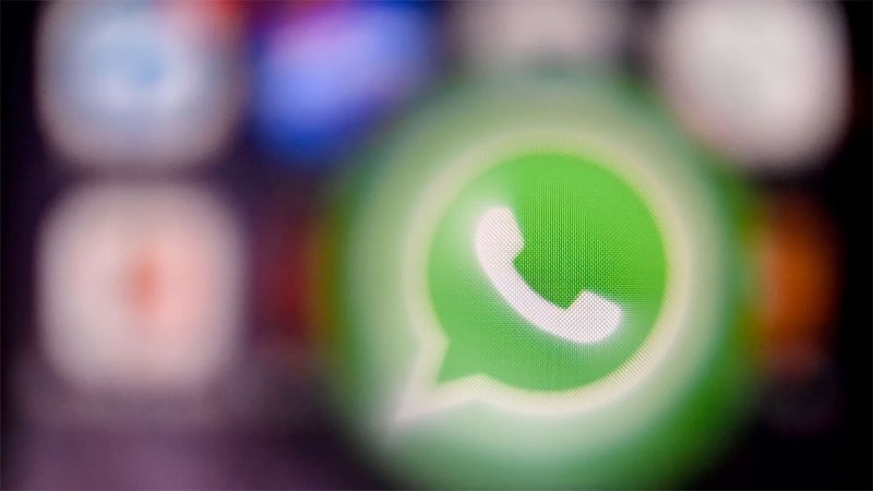 إيلون ماسك يهاجم واتساب بسبب "الميكروفون السري"