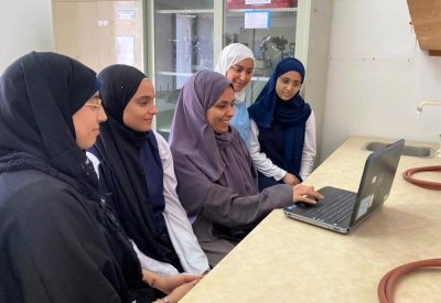 ثانوية المحرق تؤهل فريقاً من 16 طالبة شغوفة بعلوم الفضاء