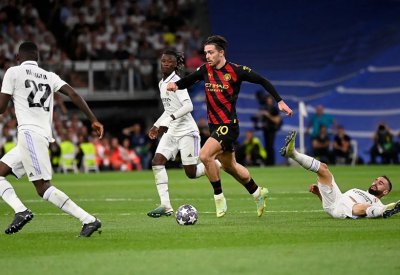 "لا أحد يستطيع".. نجم مان سيتي يتحدى ريال مدريد بعبارة واحدة