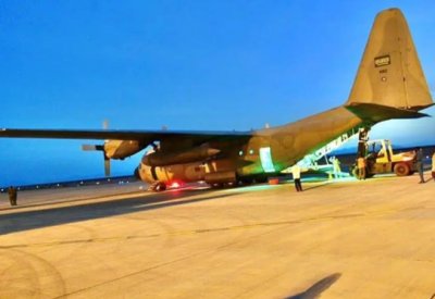 السعودية ترسل طائرتين تحملان 20 طنا من المساعدات إلى السودان