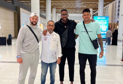 "الأهلي" يستقبل محترفيه الثلاثة