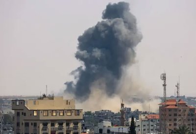 قصف إسرائيلي على غزة.. وصواريخ الفصائل تعطّل الملاحة بمطار بن غوريون