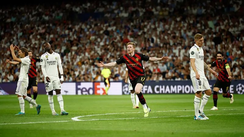 قذيفة دي بروين تؤجل حسم القمة إلى "الاتحاد"