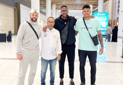 “الأهلي” يستقبل محترفيه الثلاثة