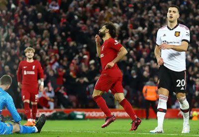 أسطورة مانشستر يونايتد يعترف: أخطأت بحق محمد صلاح