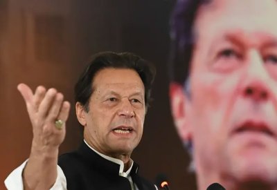 عمران خان للمحكمة العليا في باكستان: اختطفوني وضربوني