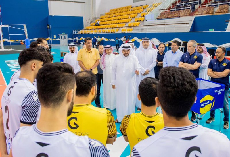 سمو الشيخ عيسى بن علي يؤكد دعم اللجنة الأولمبية لطائرة الأهلي ببطولة الأندية الآسيوية