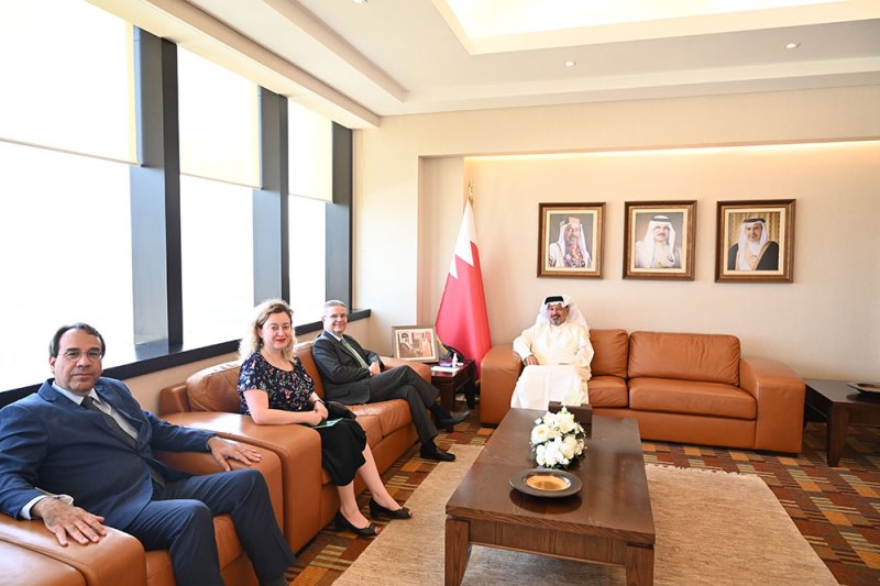 الشيخ أحمد بن محمد يبحث مع وزير ديوان المحاسبة البرازيلي تبادل الخبرات