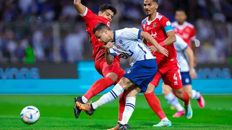 الهلال يسعى لإنقاذ موسمه أمام الوحدة