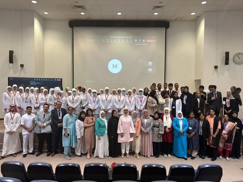 رئيسة جامعة البحرين تهنئ الممرضين بيومهم العالمي وتستذكر دورهم في مواجهة الجائحة