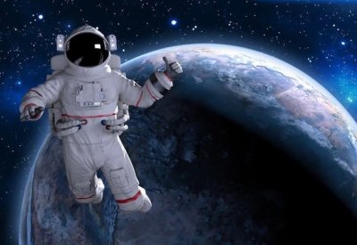 مساكن قابلة للنفخ.. أول إقامة للبشر على جرم فلكي غير الأرض!