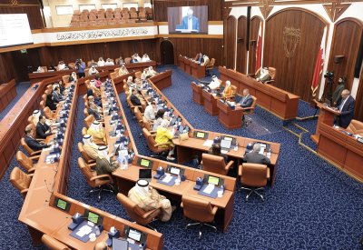 تعزيز مسارات التنمية وتحقيق النمو الاقتصادي المستدام عبر دعم مشاريع البنية التحتية ومنها زيادة الأمن المائي