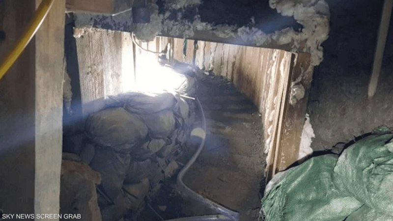 حفروا نفقا سريا تحت فندق.. احتيال عصابة هدفه "أنبوب نفط"