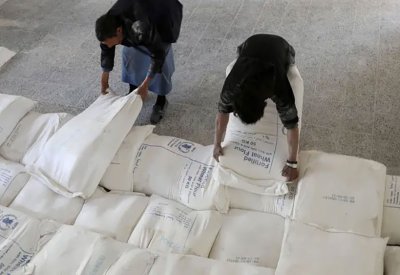 اليمن.. وصول 24 ألف طن قمح إلى عدن بتمويل سعودي