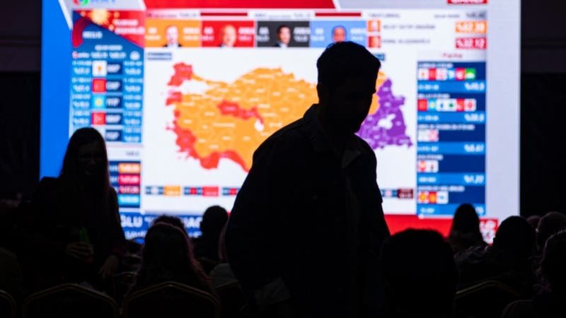 انتخابات رئاسة تركيا إلى جولة إعادة.. المؤشرات تحسمها