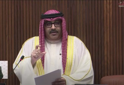 وزير "التربية": أوقفنا التعاقد مع الأجانب... والمعلم البحريني هو الأكفا