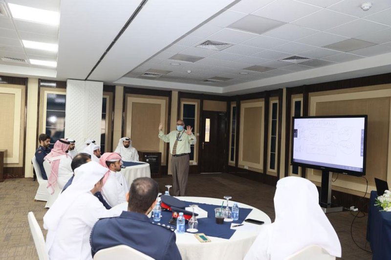 العلاقات العامة تقيم محاضرة حول آليات تنفيذ مبادئ الحوكمة والتخطيط الاستراتيجي