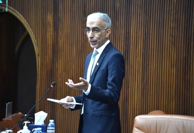 إعادة تبليط الطرق وإنشاء شبكة لتصريف مياه الأمطار بالدير