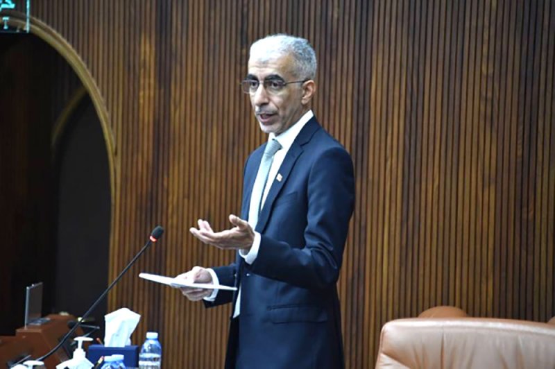 إعادة تبليط الطرق وإنشاء شبكة لتصريف مياه الأمطار بالدير
