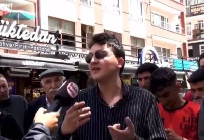 بالفيديو: تركي عنصري يهاجم العرب: ليسوا بشرًا