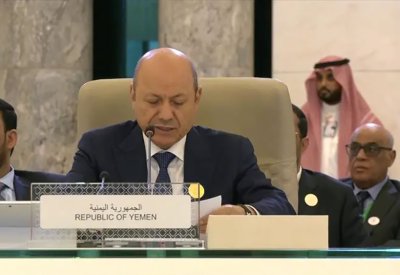 الرئيس العليمي: نأمل أن تنعكس التفاهمات بين السعودية وإيران إيجاباً على اليمن