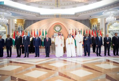 "إعلان جدة": قادة الدول العربية يؤكدون أهمية تعزيز العمل العربي المشترك المبني على الأسس والقيم والمصالح المشتركة والمصير الواحد