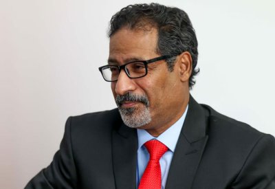 الزميل أسامة الماجد يبدأ في إعداد كتاب خاص عن والده
