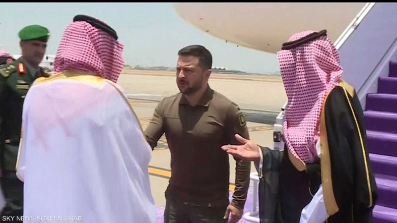 زيلينسكي: سنقدم صيغتنا للسلام أمام القمة العربية