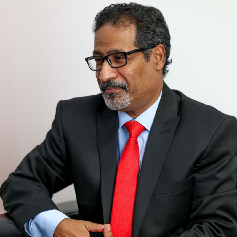 الزميل أسامة الماجد يبدأ في إعداد كتاب خاص عن والده