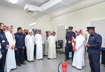 العلاقات العامة بوزارة الداخلية تنظم محاضرة توعوية بالتعاون مع مدرسة الدفاع المدني