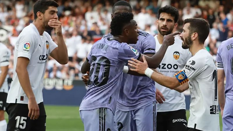فالنسيا يطرد فينيسيوس ويرسل ريال مدريد إلى المركز الثالث
