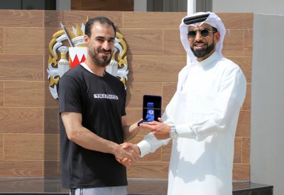 مدير عام تنفيذ الأحكام والعقوبات البديلة يكرم عددا من المستفيدين من السجون المفتوحة