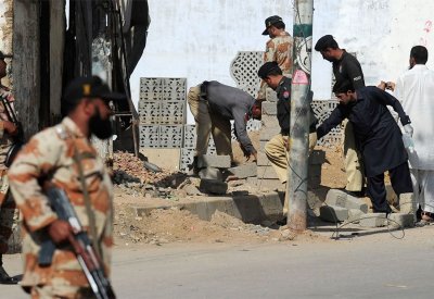قتلى في تفجير انتحاري لنقطة تفتيش شمال غربي باكستان